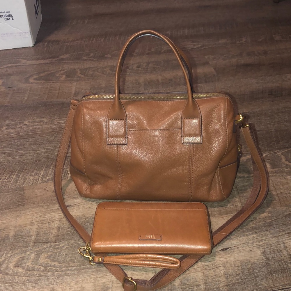 Fossil wallet and purse